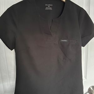 Jaanuu One-Pocket scrub top